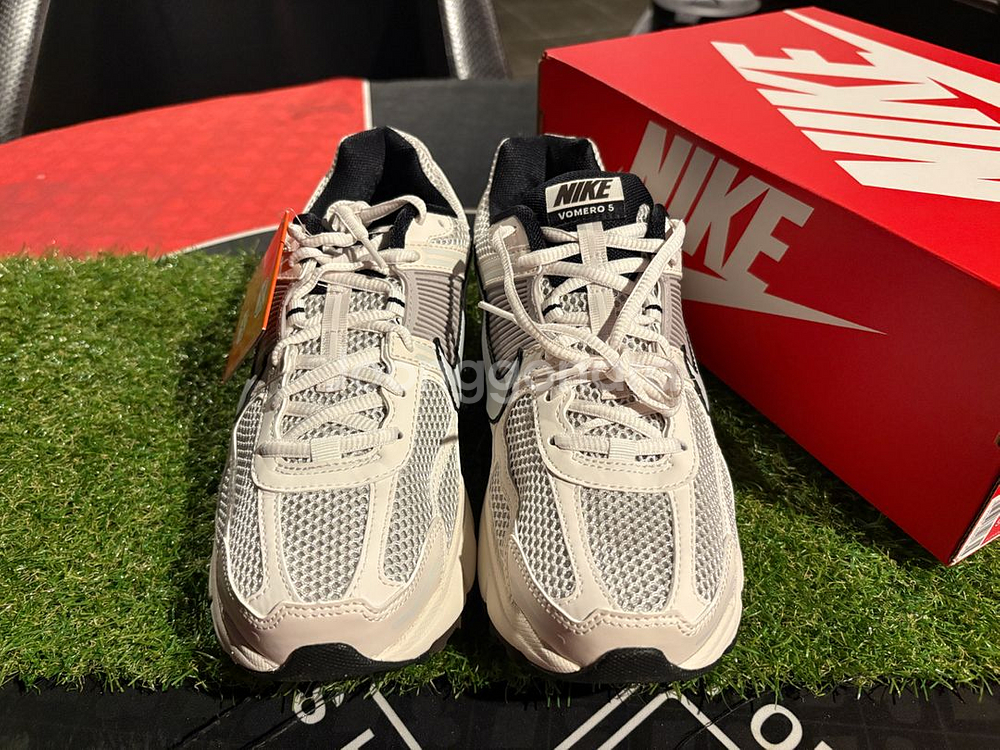 [새상품]나이키 줌보메로5 정가이하 (w280)--3