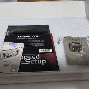 ROG 스트릭스 3090 24GB 화이트 팝니다