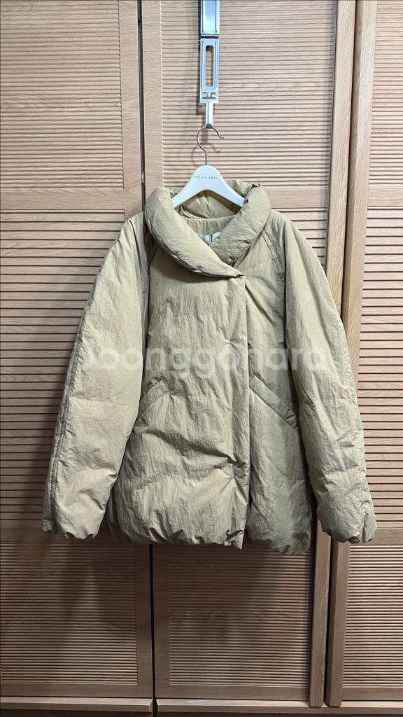 프레쉬라벨 꼬모 패딩 롱 베이지--7