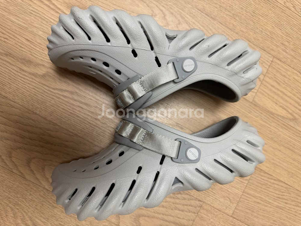 크록스 에코 클로그 엣모스피어 250사이즈--8