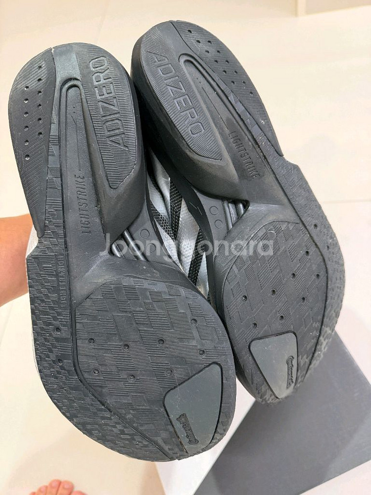 아디제로 보스턴13 280 판매합니다--4