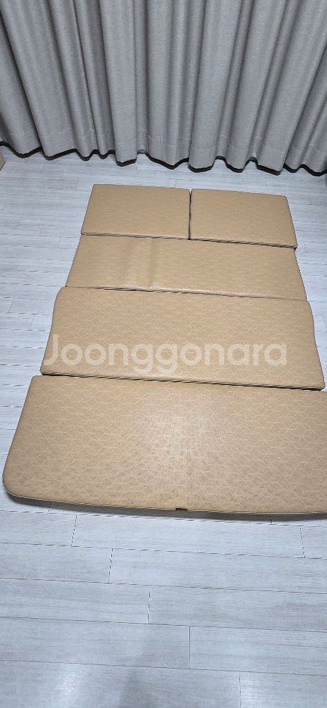 윤스캠퍼 KA4 카니발 차박매트 팝니다.--0