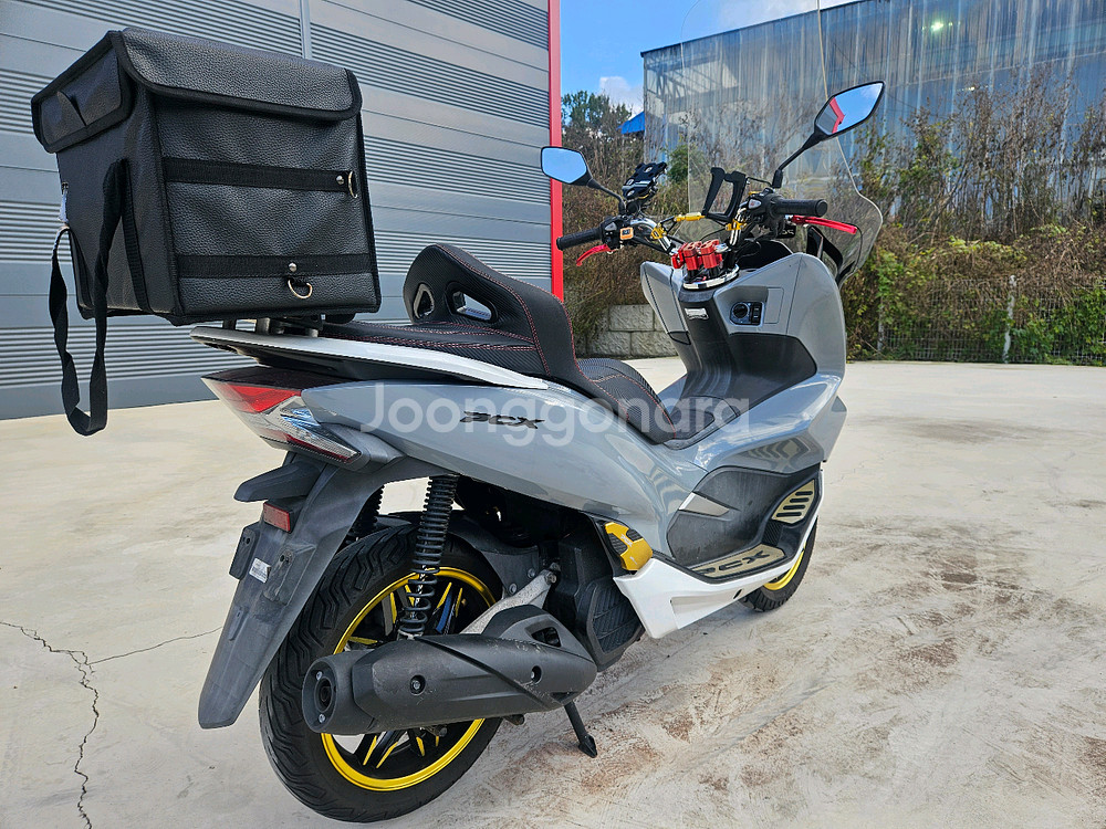 혼다PCX125/20년식/2만키로/160만원/풀튜닝차량--5