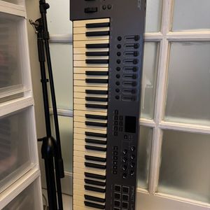 Nektar Impact LX61 마스터건반