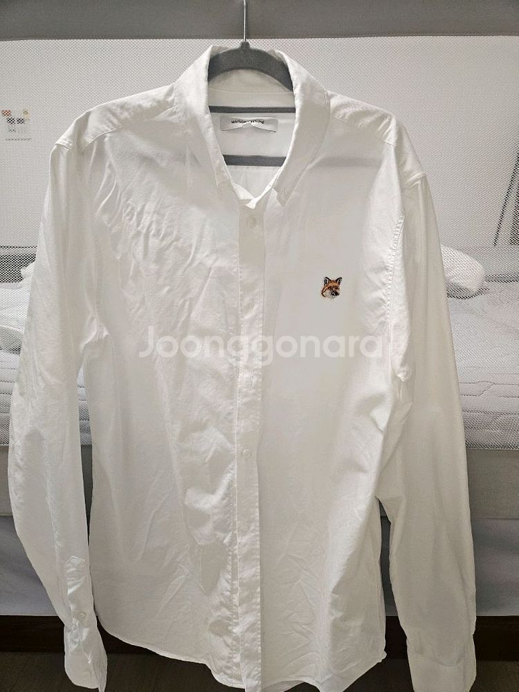메종키츠네 폭스패치 화이트 셔츠 41사이즈--0