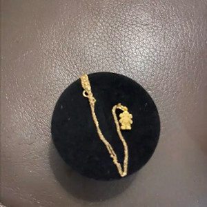 tous 18k 소녀목걸이 팝니다