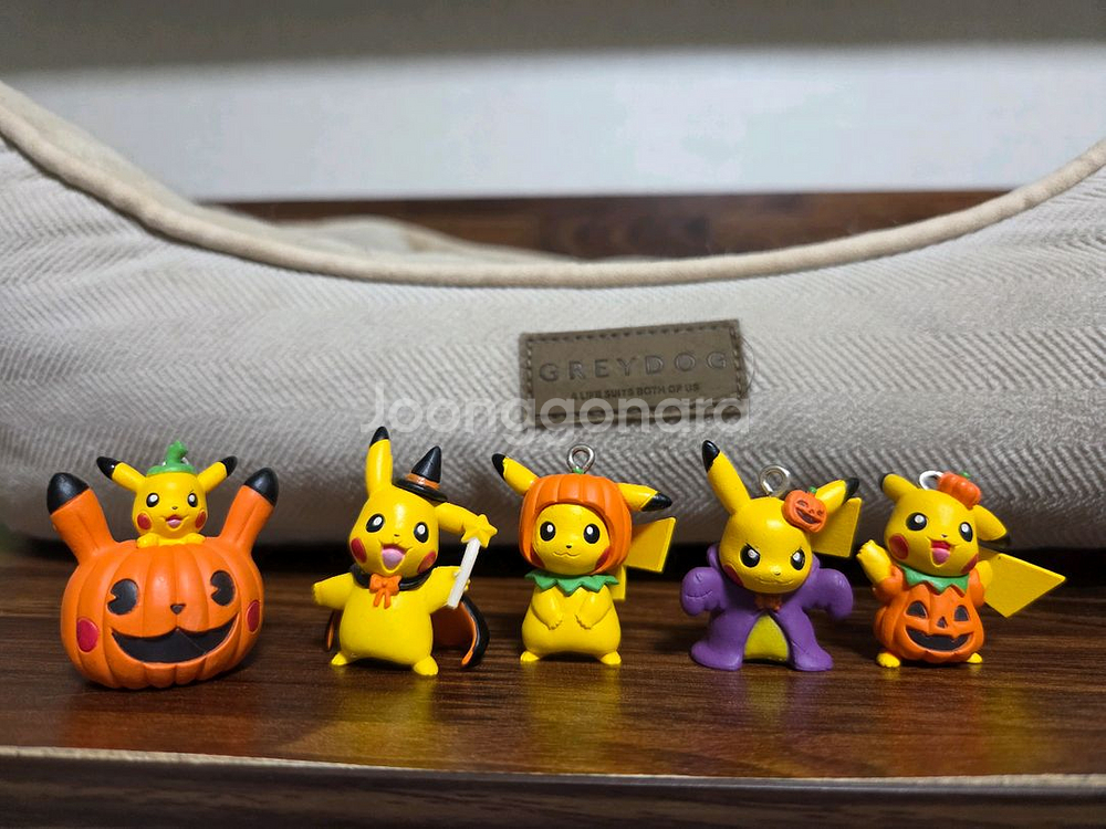 이브이 컬렉션 피규어 가챠 및 포켓몬 갸차 판매--2