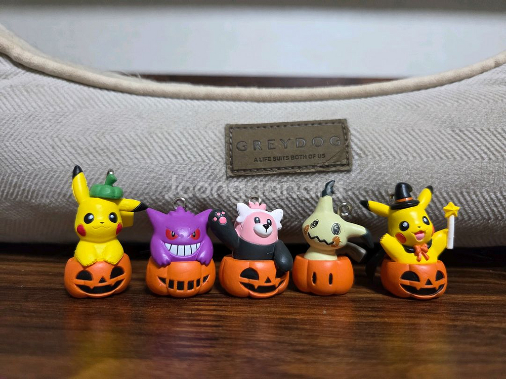 이브이 컬렉션 피규어 가챠 및 포켓몬 갸차 판매--1