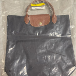 [새상품]롱샴 플리아쥬 버티컬 토트백 노트북서류가방