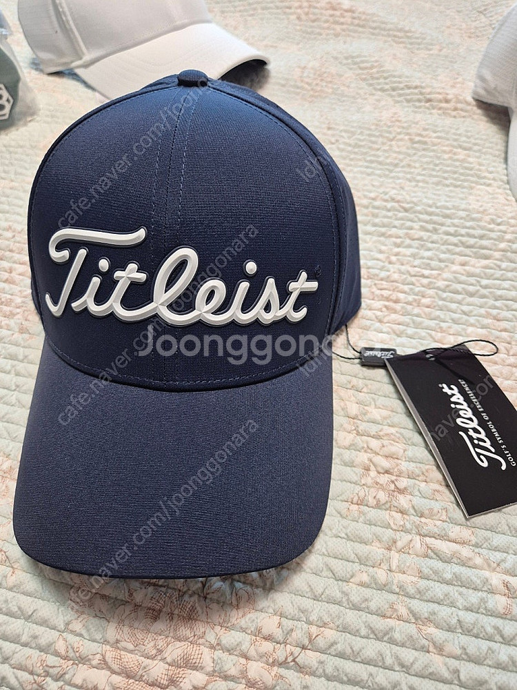 골프 모자 새제품 저렴하게 팝니다.타이틀리스트 등등--0