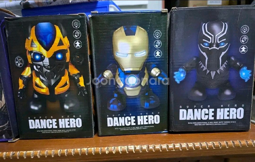 춤추는 어벤져스 피규어 5세트 팝니다--1