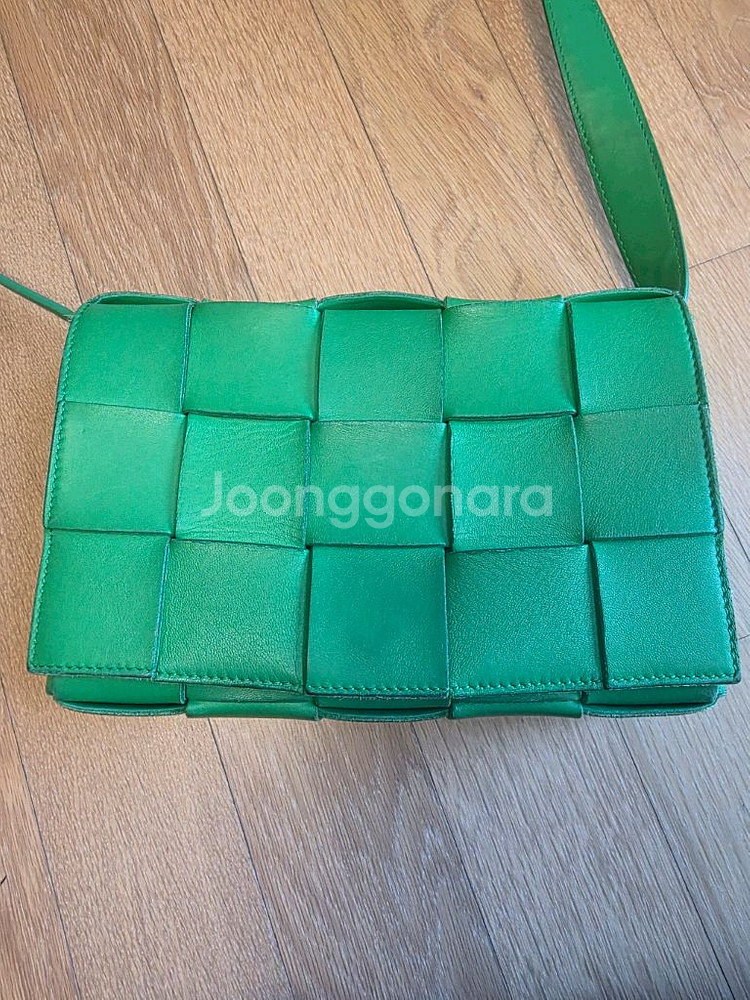 보테가베네타 카세트백--0