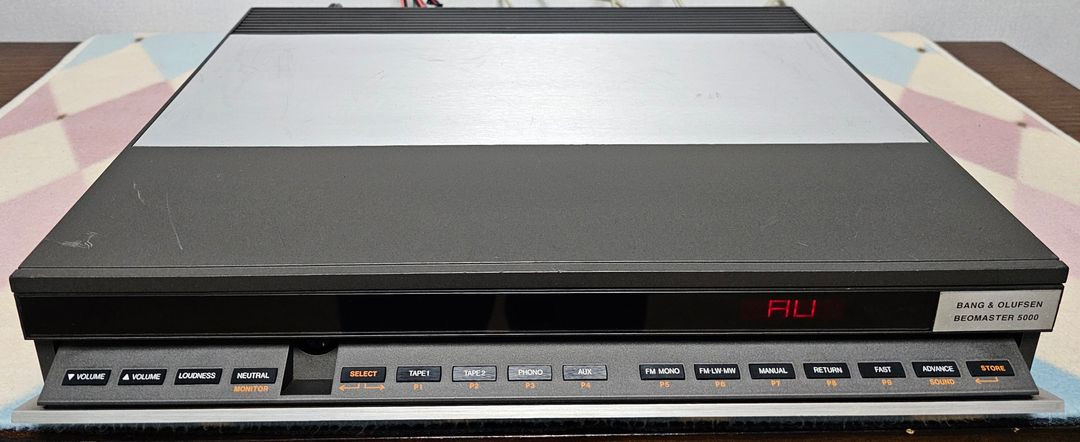 B&O BEOMASTER 5000 리시버 판매합니다--5