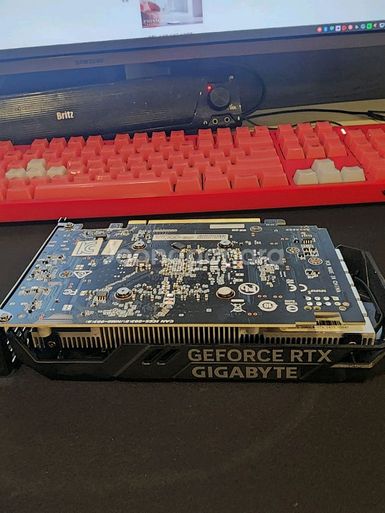 기가바이트 RTX3050 (AS 27년)--5