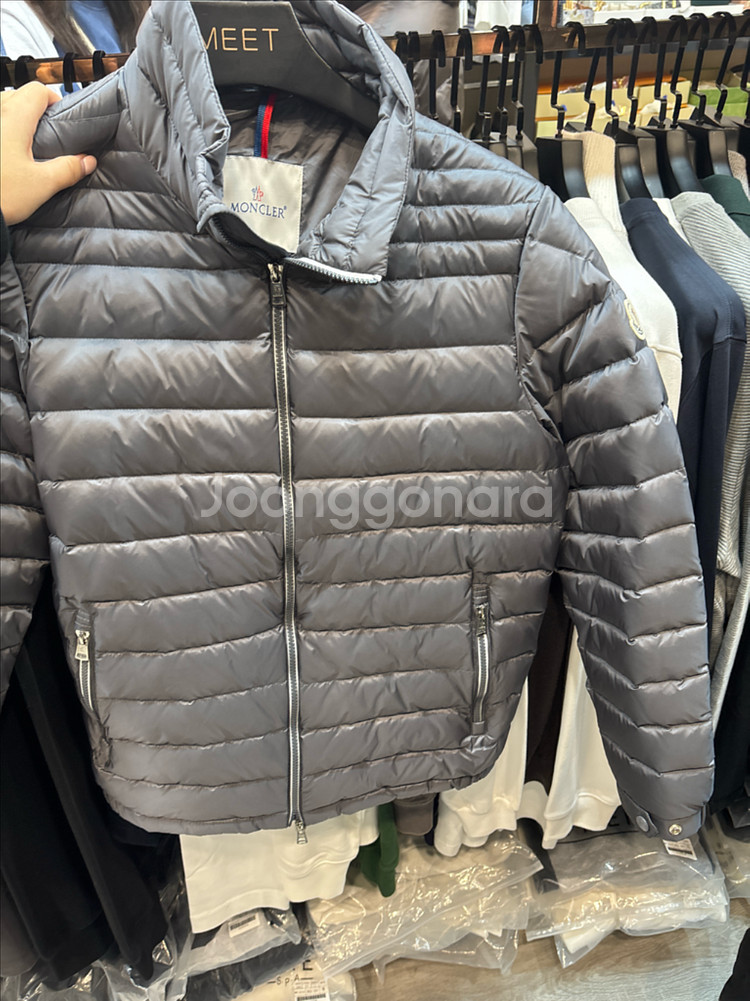 몽클레어 남성 패딩--0