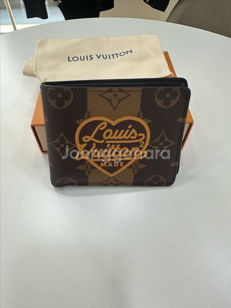 루이비통 니고 반지갑--0