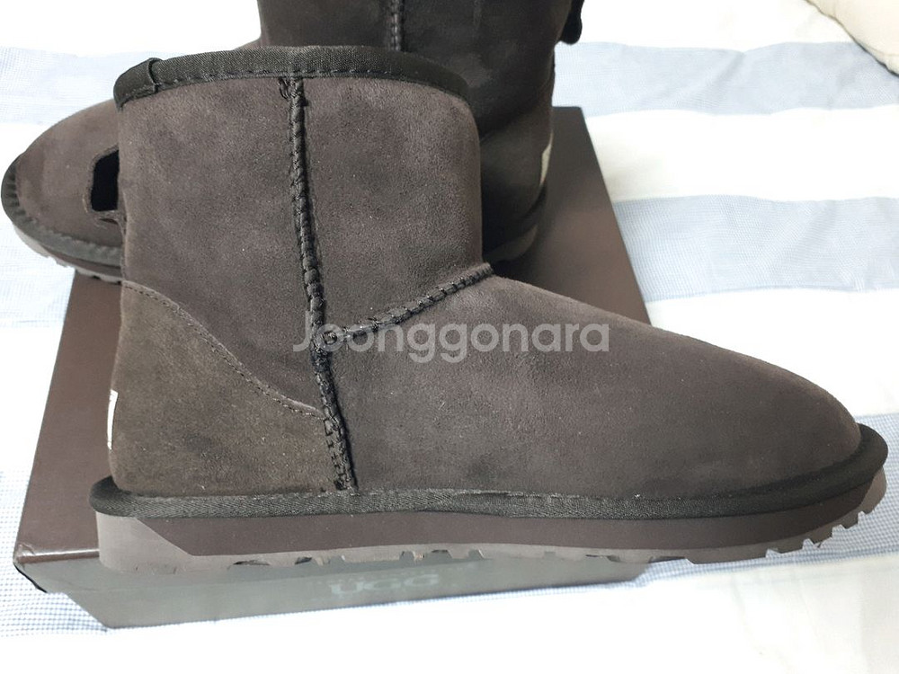 [미사용품]UGG 어그 클래식 미니 부츠 270mm--2