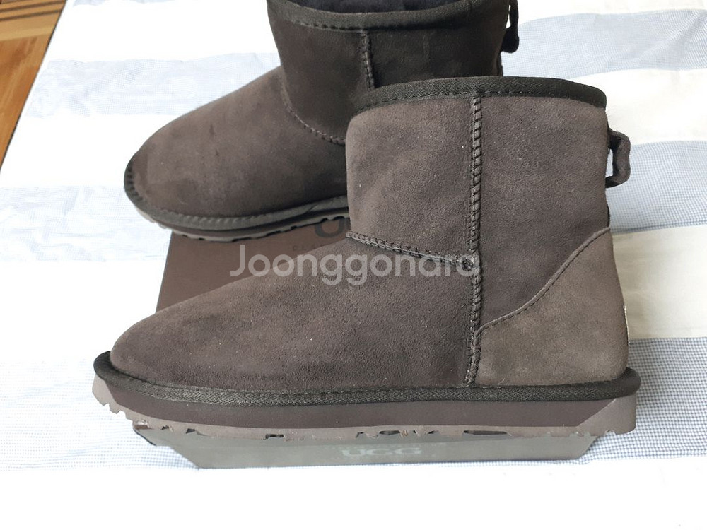 [미사용품]UGG 어그 클래식 미니 부츠 270mm--1