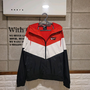 나이키 백스우시 윈드러너 바람막이 M