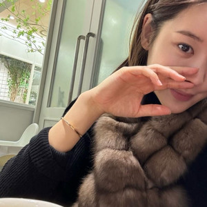 아뜨와 소볼 세이블 머플러 이미지