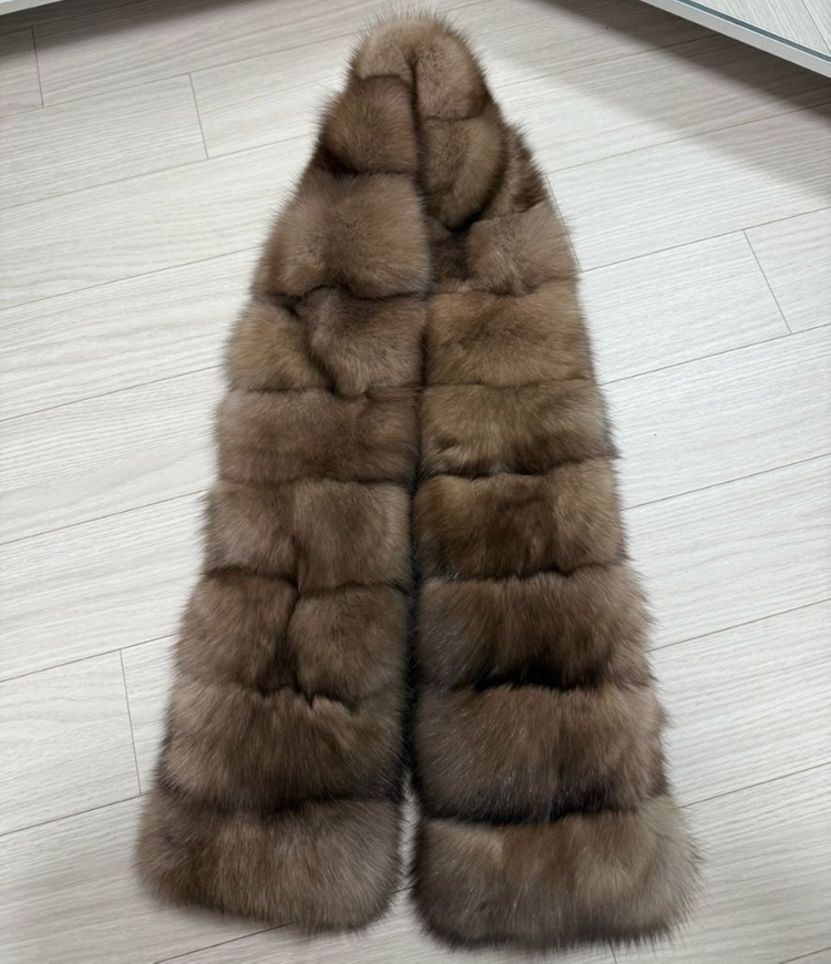 아뜨와 소볼 세이블 머플러 이미지