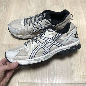 (290) 아식스 젤 카하나 8 카키 트레일 러닝화