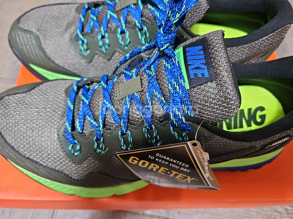 나이키 에어 줌 와일드 홀스3 GTX 270사이즈--1