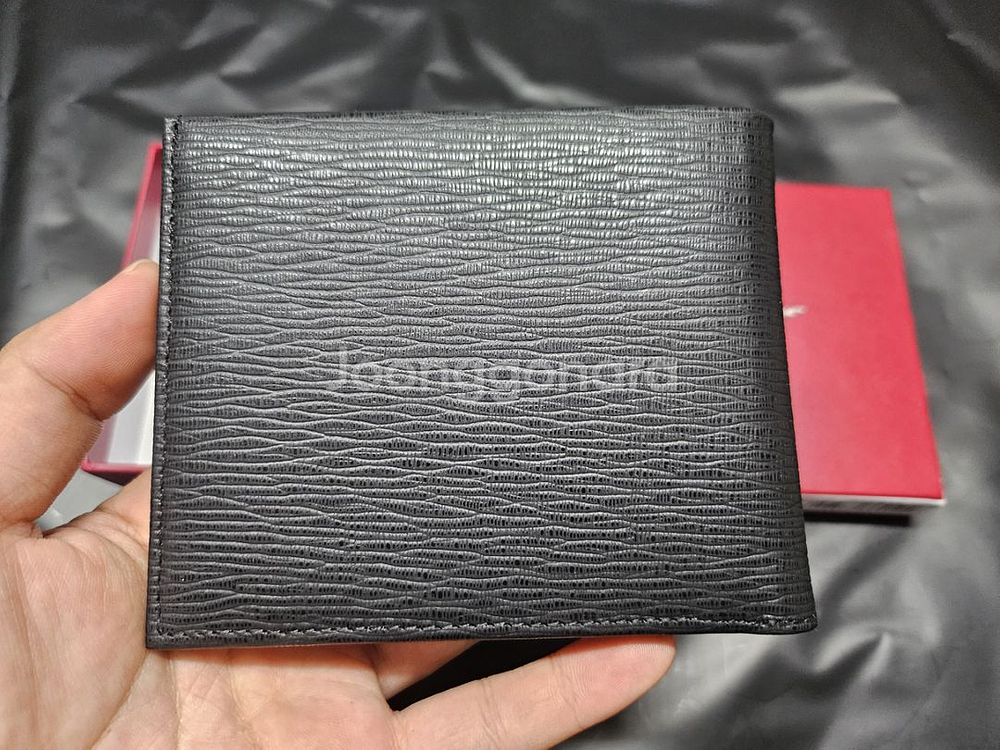 페라가모 반지갑--1