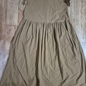 BaO 바오 카멜색 바스락 롱 원피스 프릴 소매