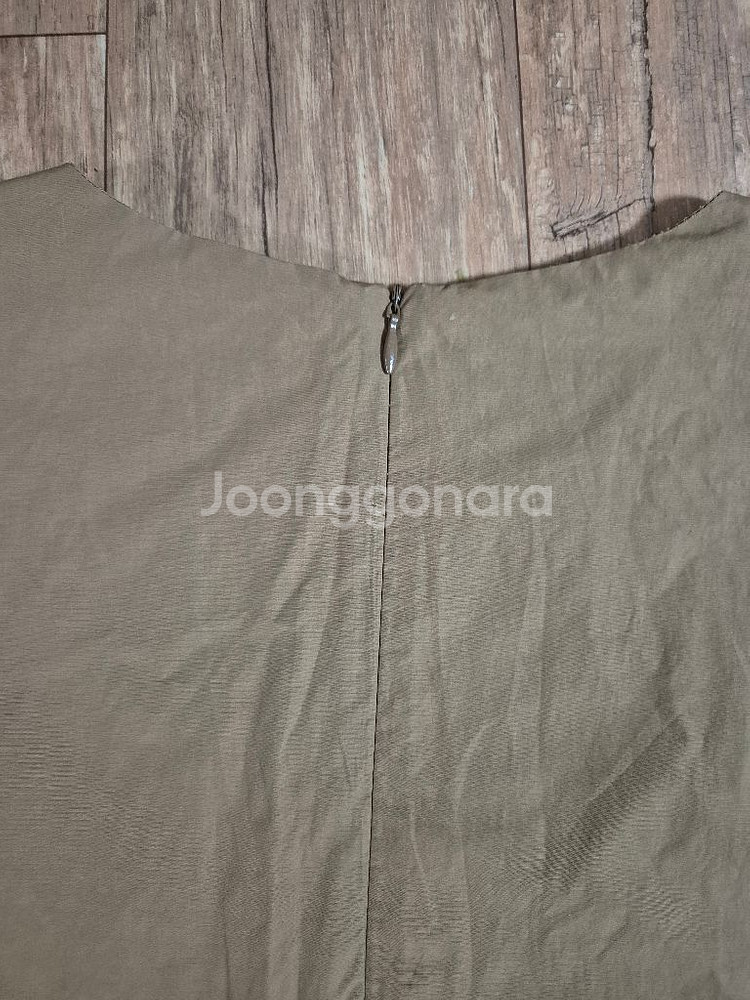 BaO 바오 카멜색 바스락 롱 원피스 프릴 소매--3