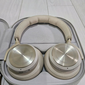 뱅앤올룹슨 BeoPlay HX 샌드