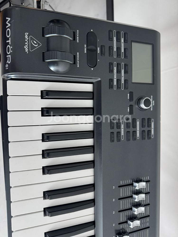 베링거 motor 61 + 스탠드--1