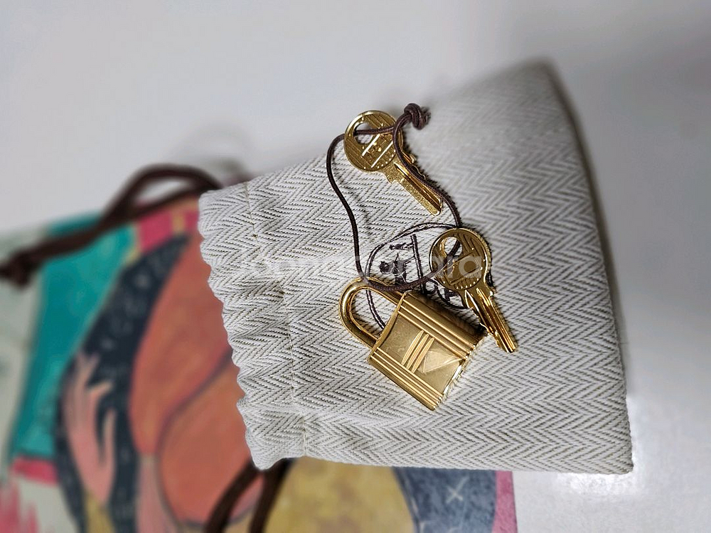 에르메스 피코탄 22 블랙금장--4