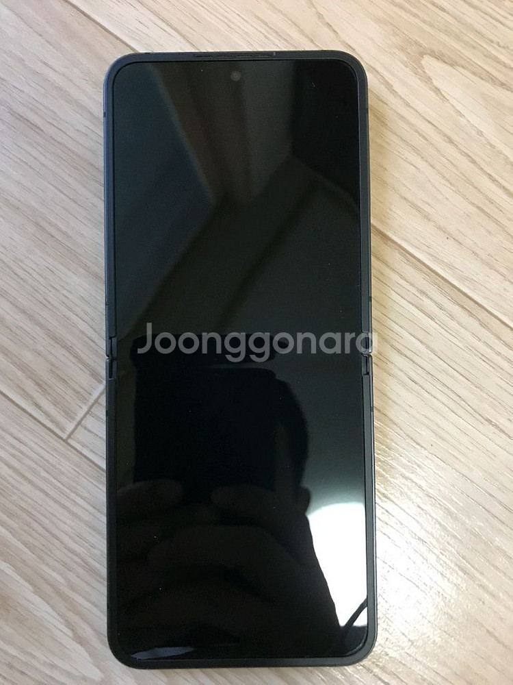 갤럭시 플립6 블랙(자급제) 256GB 팝니다--1
