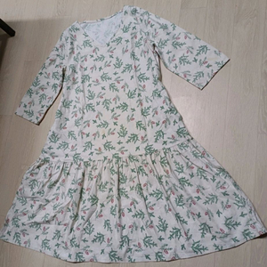 핸드메이드 크리스마스 나뭇잎 패턴 원피스