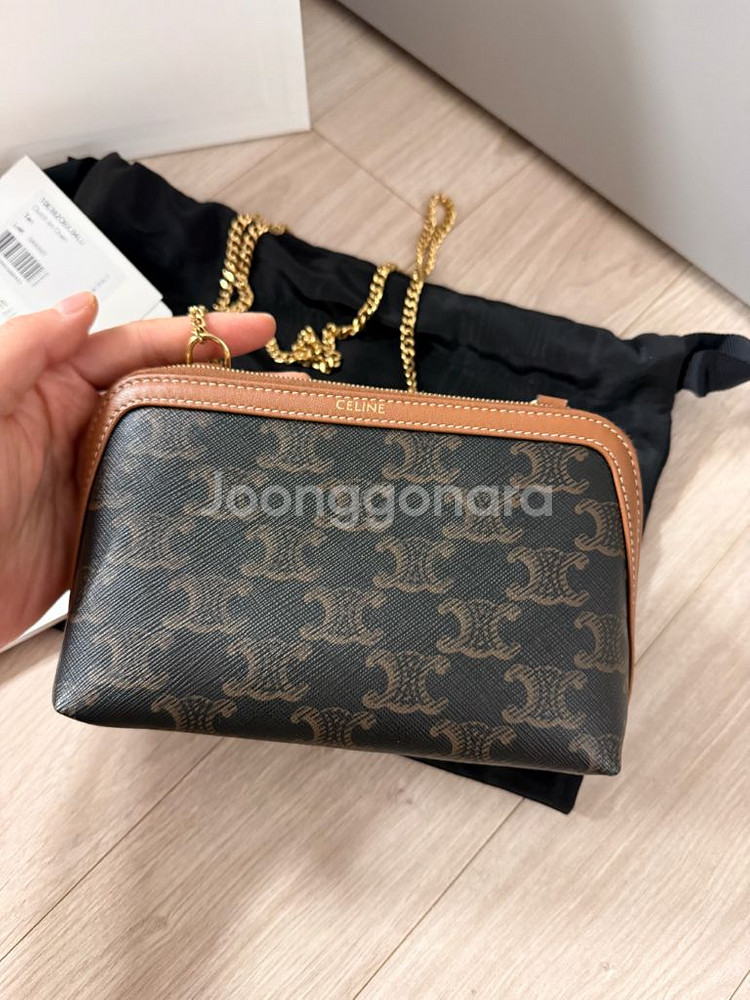 셀린느 트리옹프 체인 클러치--1