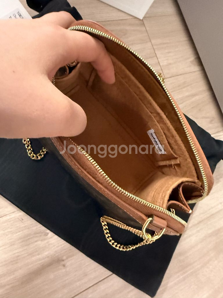 셀린느 트리옹프 체인 클러치--3