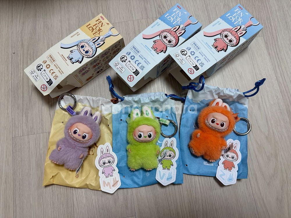 팝마트정품) 미니라부부 키링 새상품 팝니다 (정가판매)--0