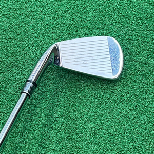 타이틀리스트AP2 712 4번 남성아이언 정품 팝니다