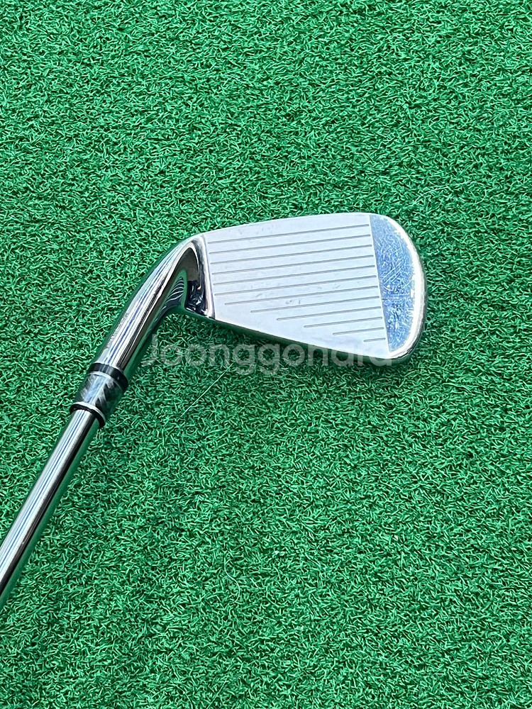 타이틀리스트AP2 712 4번 남성아이언 정품 팝니다--2