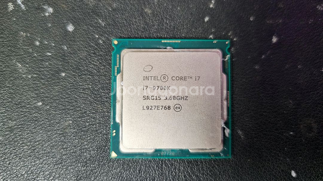 인텔 i7-9700k cpu 팔아요--0