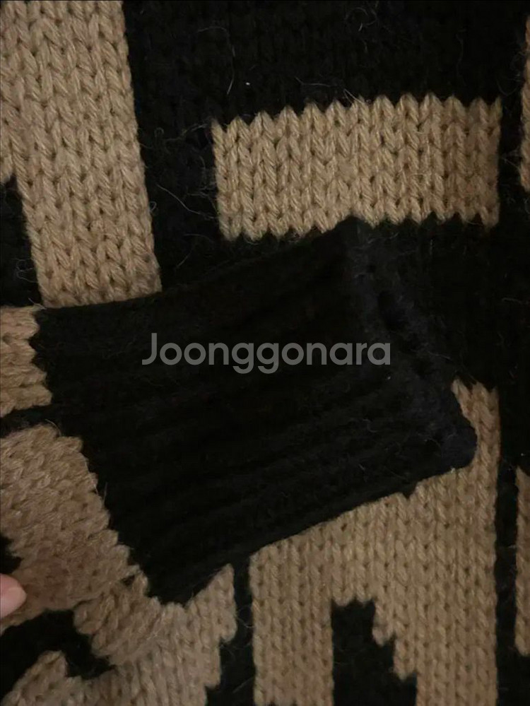 몽클레어 레터링 니트 XS (보통 55착용)--4