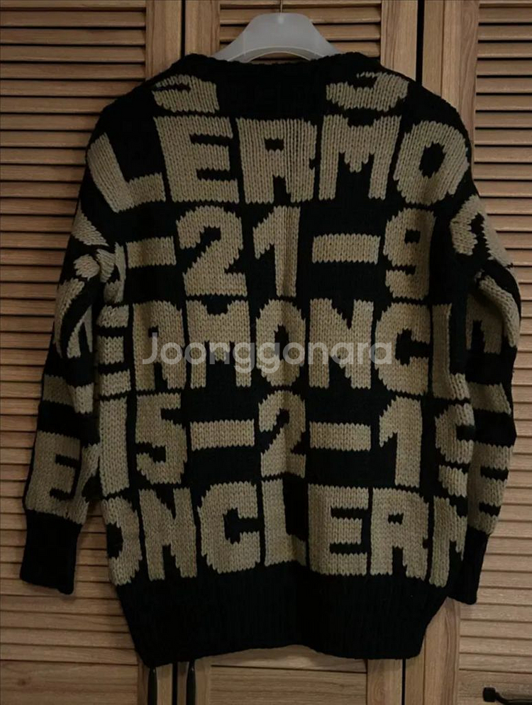 몽클레어 레터링 니트 XS (보통 55착용)--5