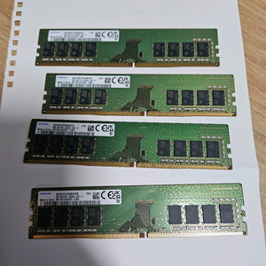 삼성DDR4 8G 4개 택포
