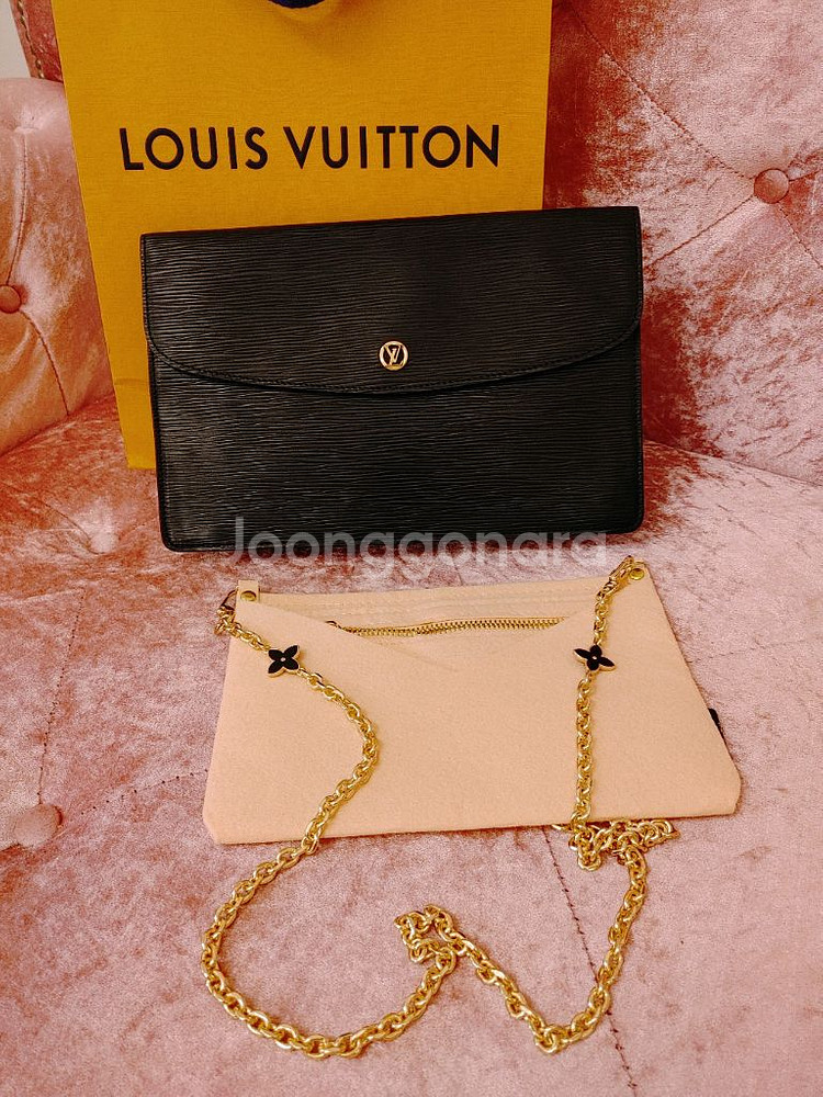 정품- 루이비통 에피 클러치- 남여공용--2