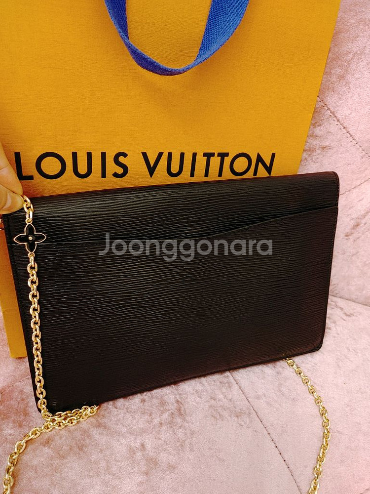 정품- 루이비통 에피 클러치- 남여공용--9