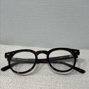 젠틀몬스터 밀란a 브라운