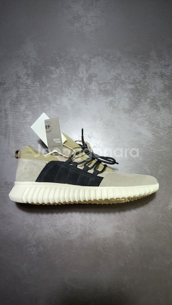 h&m 프리미엄퀄리티 스웨이드스니커즈43(275~280--1