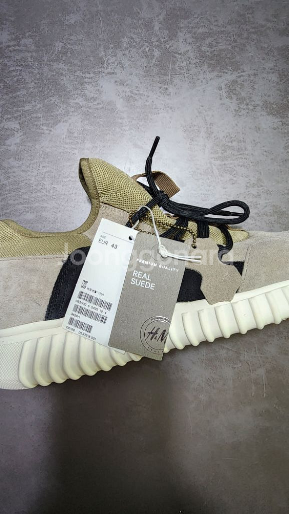 h&m 프리미엄퀄리티 스웨이드스니커즈43(275~280--6