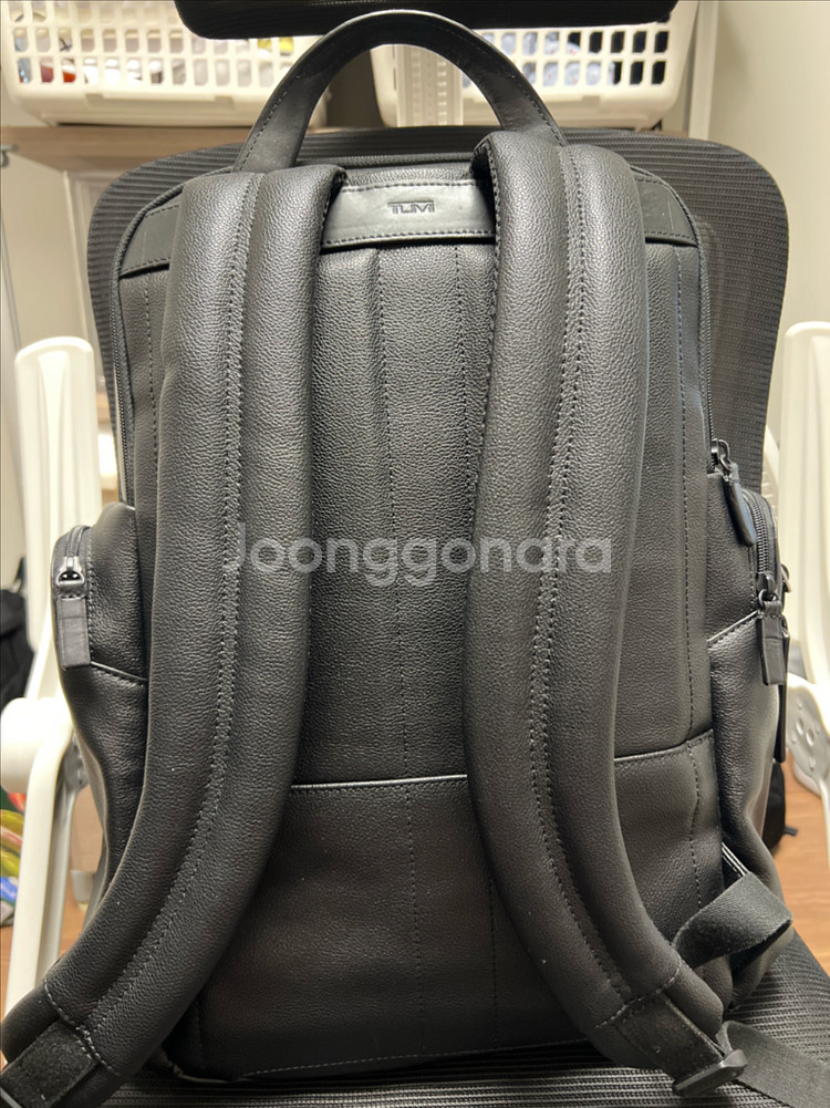 투미 가죽 백팩 66904DLO 블랙--1